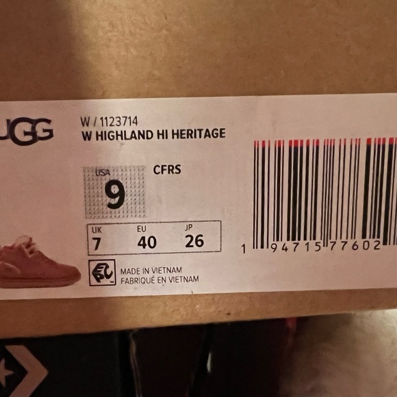Heritage highland UGGs size 9 in women - Picture 3 of 3